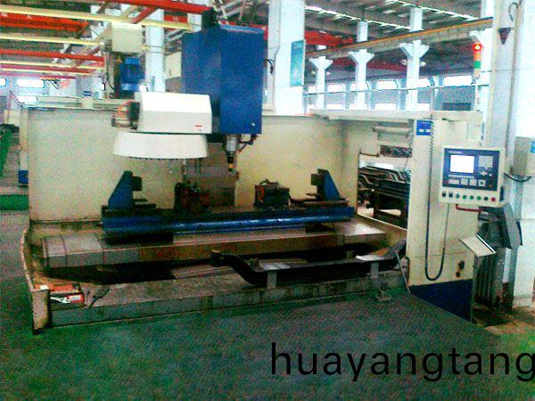 前軸十孔加工專用立式加工(gong)